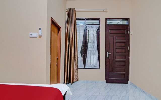 OYO 92223 Alfatar Homestay Syariah