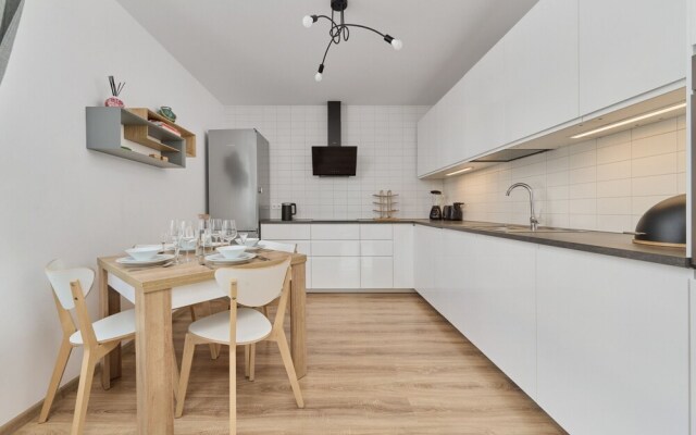 Family Apartment Wrocław by Renters