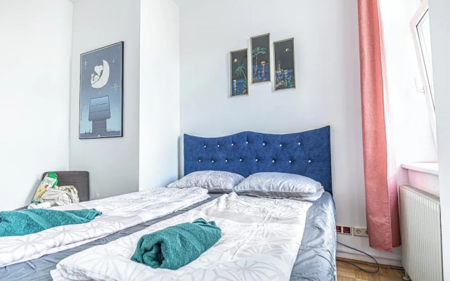 Comfy 4BR Apt Ideal for Groups Families