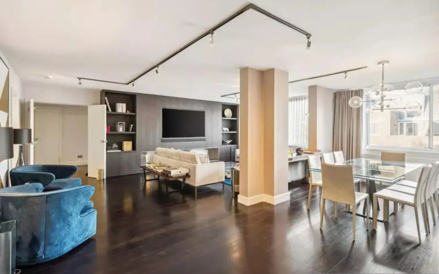Luxurious 3-bed 2-bath Apartment in Belgravia