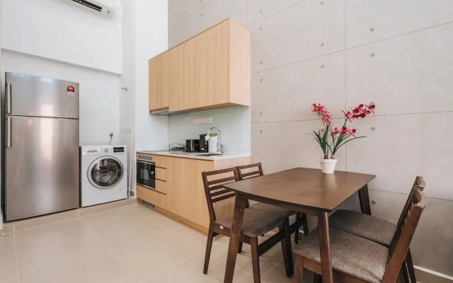 NaiBnB @ The Colony by Infinitum