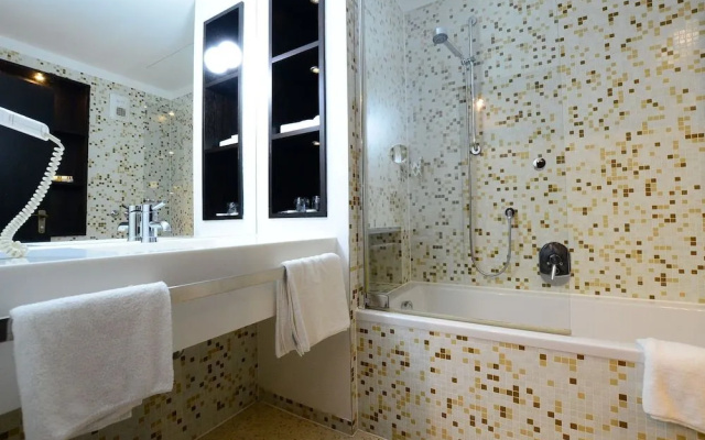 Luxstay