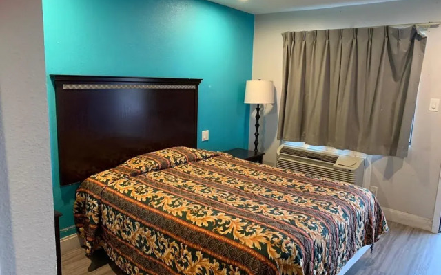 Super 7 Inn Dallas Southwest