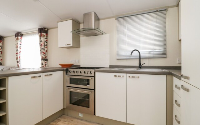 18D Shorefield Country Park