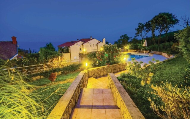 Beautiful Home in Volosko With Wifi and 2 Bedrooms