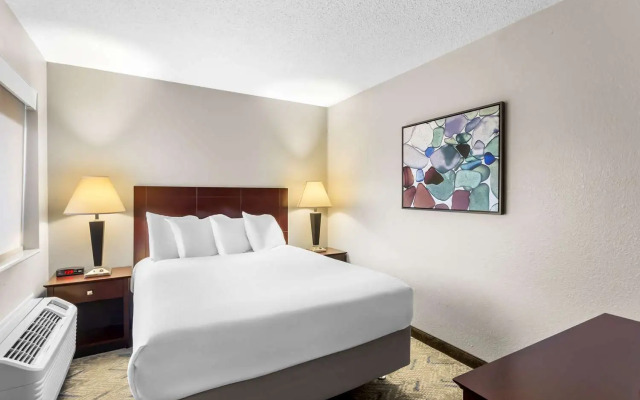 Best Western Oswego Hotel