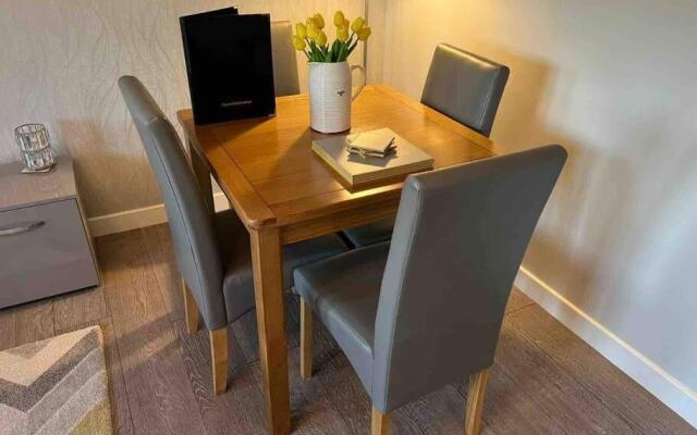 Modern 2 Bed Apartment