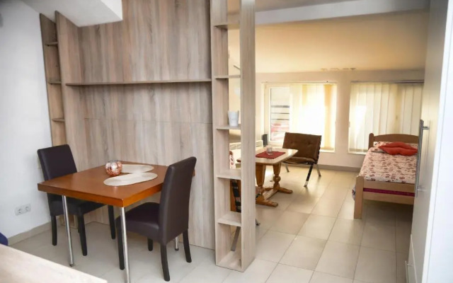 Gold Studio Apartmani