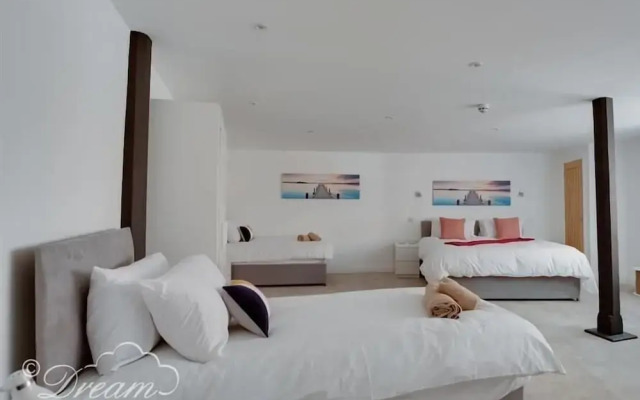 Old Coastguard Apartment 2