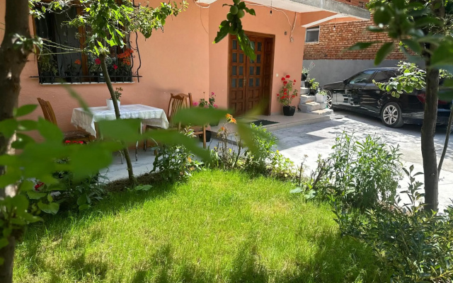 Guri Guest House