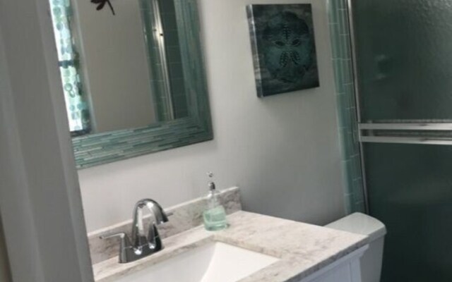 526 72nd St - 2 Br Home