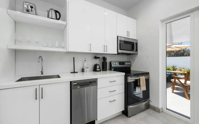 Newly Built Private Pool 3BR Parking Wi-fi