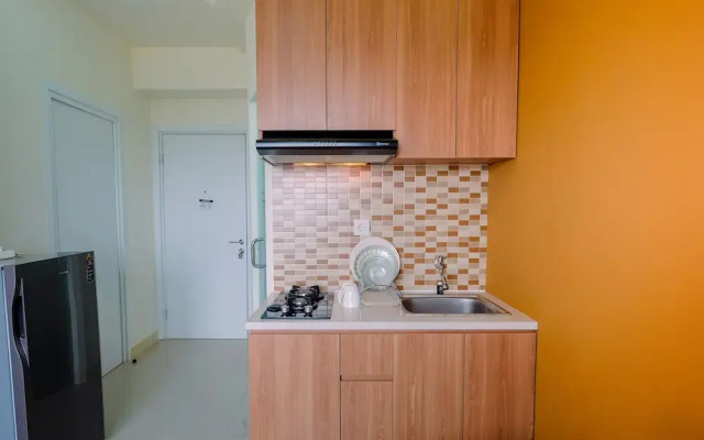 Functional and Artistic 2BR Green Pramuka Apartment