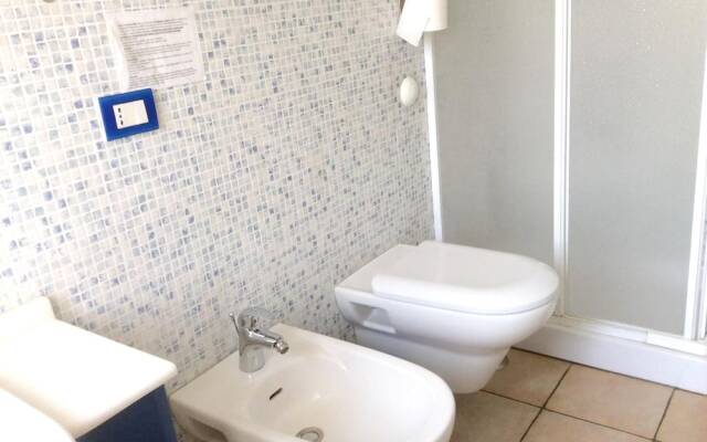 Apartment With 3 Bedrooms in Schiavonea, With Furnished Balcony - 100