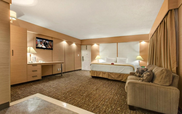 Ocean Beach Palace Hotel and Suites