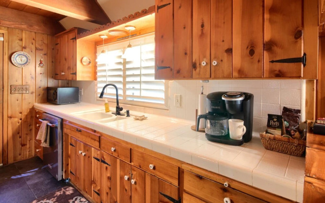 Yosemite Wonderland Chalet