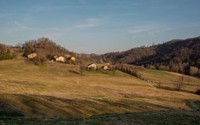 Charming Castle Stay, Robella