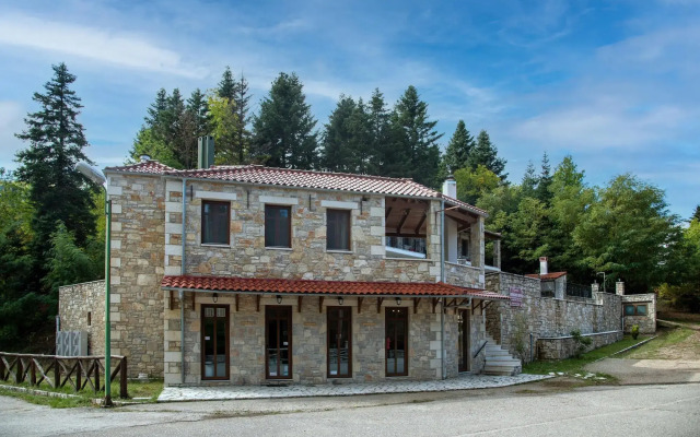 Oreades Suites