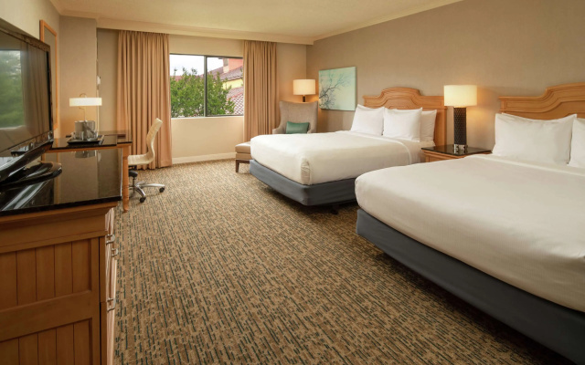 DoubleTree by Hilton Sonoma - Wine Country