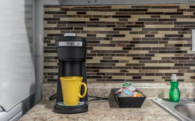 Urban Chic Apartments Near Center City