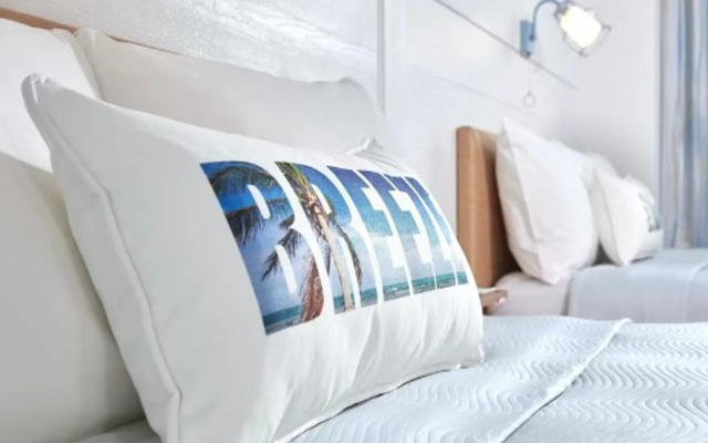 Universal's Endless Summer Resort - Dockside Inn and Suites
