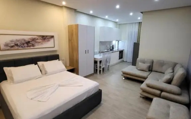 DelMar Apartments