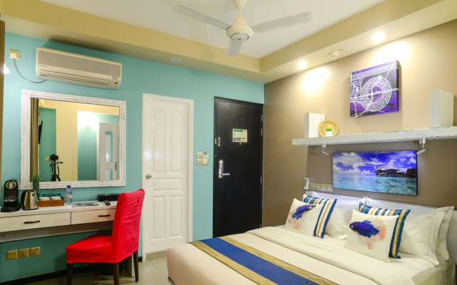Laze by Somerset Inn