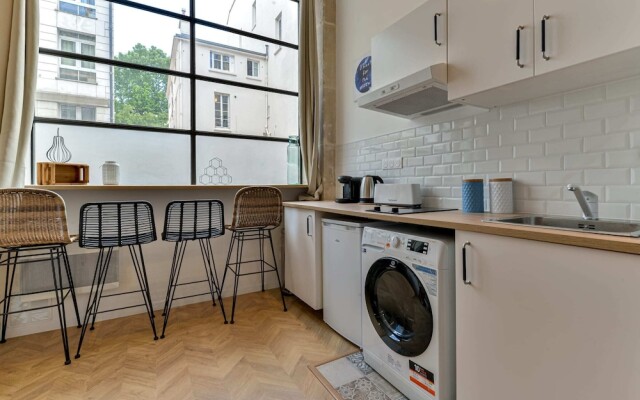 Design apt close to the Jardin du Luxembourg