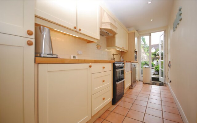Number 26 , Chichester 355886