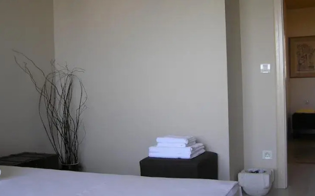 Room Ana's