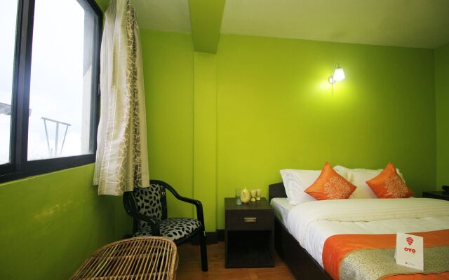 Oyo 4305 Yang's Inn