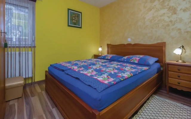 Stunning Home in Porec With Wifi and 2 Bedrooms - Hotel in Porec - Photo 4