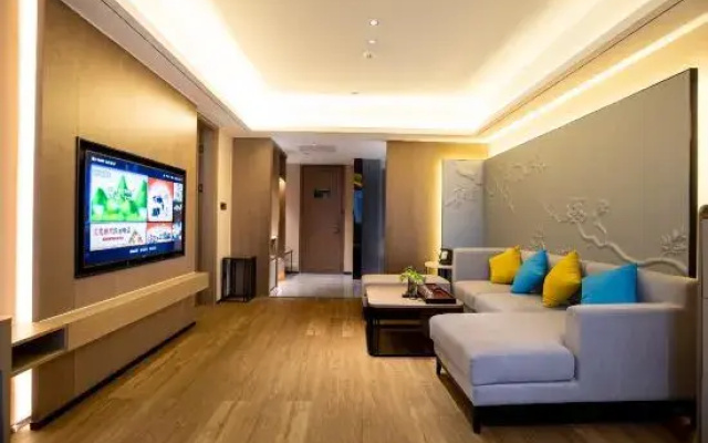 REX Hotel