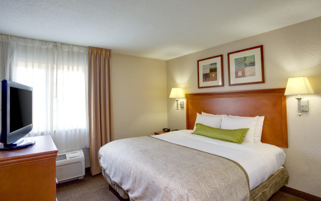 Candlewood Suites Chesapeake-Suffolk