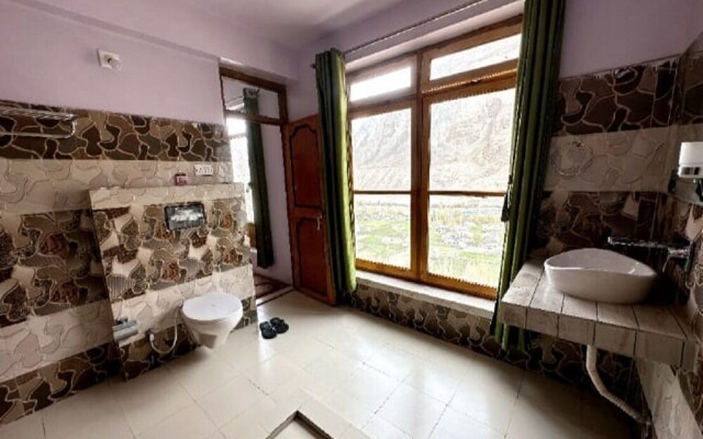 Hotel The Stone Palace