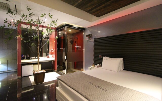 Hotel Lee