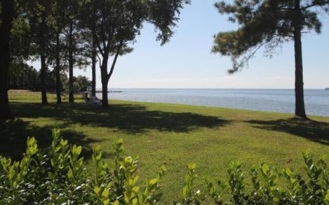 Wades Point Inn on the Bay