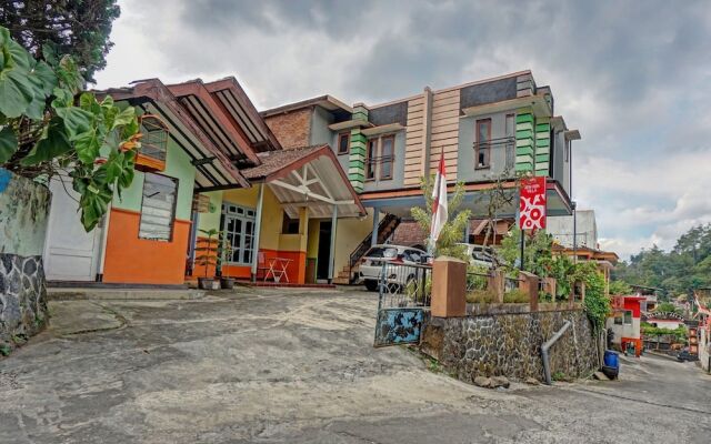 OYO Life 90321 Ken Ken Villa