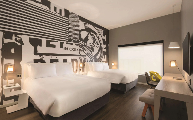 Radisson RED Minneapolis Downtown