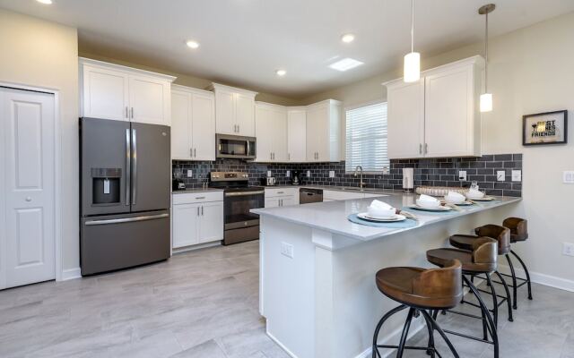 6 Bdrm High End Champions Gate Villa