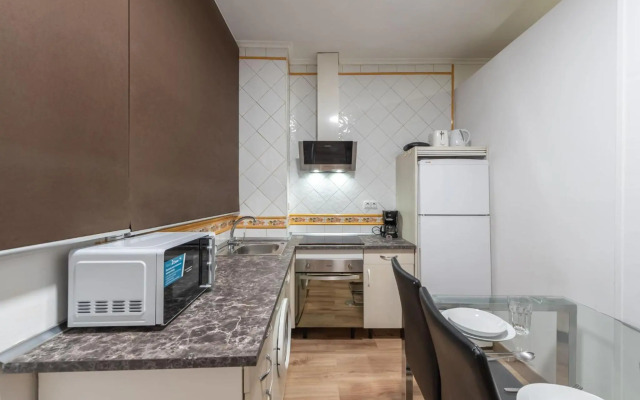 Apartamentos Day Madrid MADERA Centro Gran Via Sol Malasaña