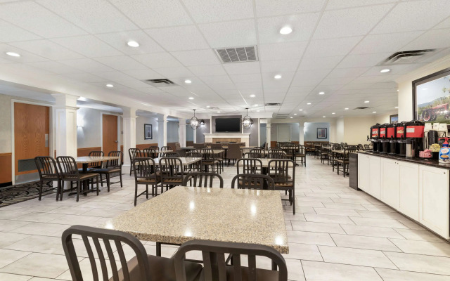 Best Western Plus Plattsburgh