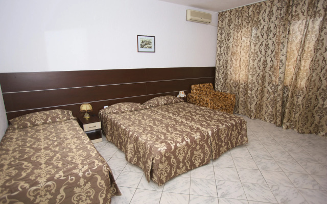 Hotel Zora