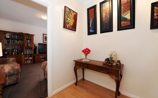 Albany View Street Lodge