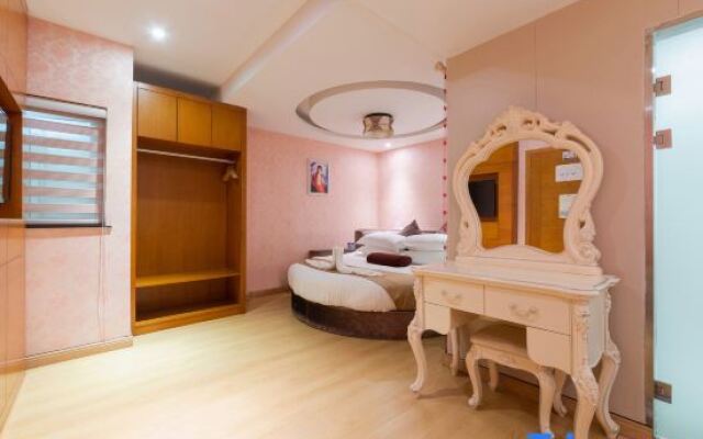 Nanrong Quanji Hotel