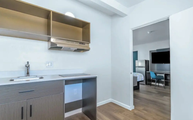 Studio 6 Suites Madera, California - Yosemite