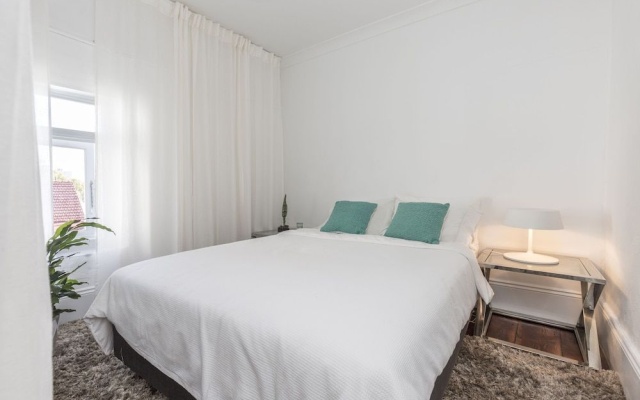 Modern Sydney/Surry Hills 19th Century Cottage – Guest Rooms – Sydney