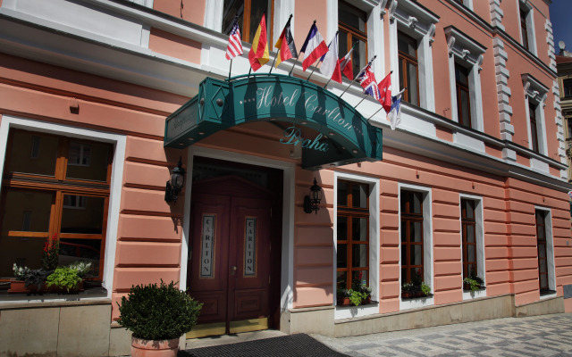 Hotel Carlton