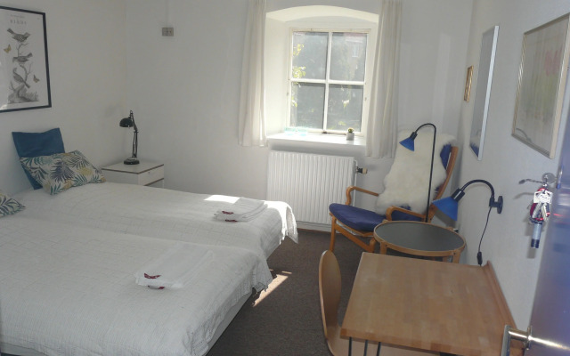 Sostrup Slot og Kloster