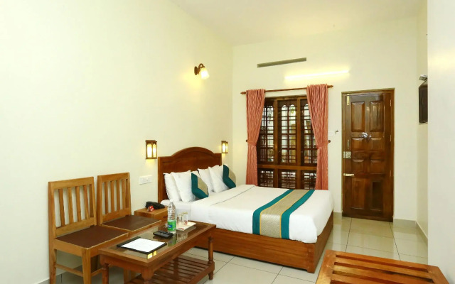 OYO 12937 Hotel Periyar Canopy